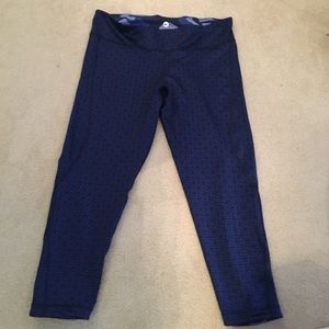 Vineyard Vines reversible cameo workout leggings